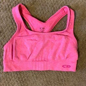 Sports bra